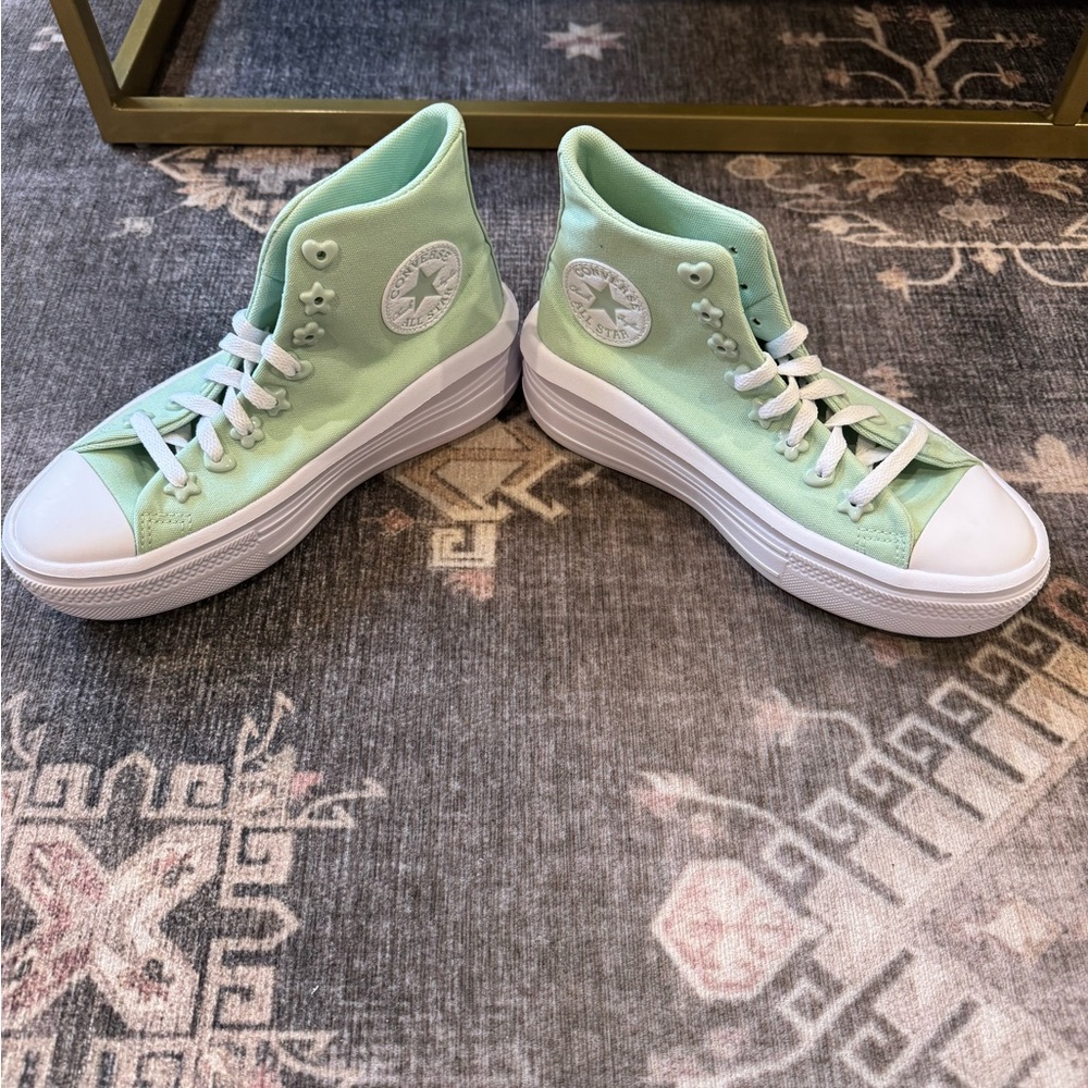 Brand new Converse Women's High-Top with soft platform Sneakers - pistachio - Picture 2 of 6